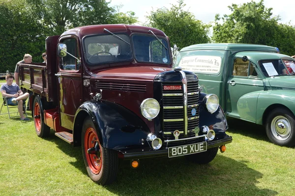 ลอนดอน สหราชอาณาจักร 07 มิถุนายน: BROMLEY PAGEANT of MOTORING. การแสดงรถคลาสสิกวันเดียวที่ใหญ่ที่สุด — ภาพถ่ายสต็อก