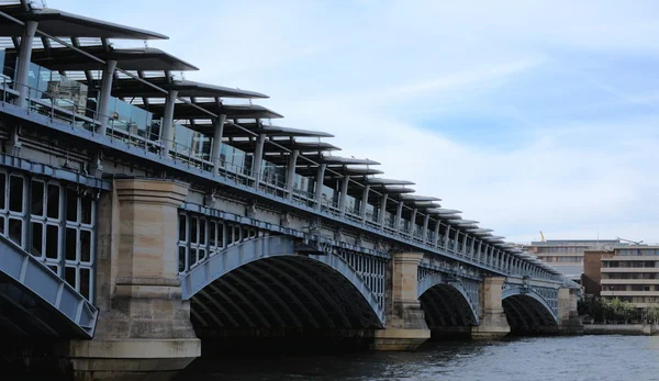 Themsen, Blackfriars järnvägsbron, London — Stockfoto