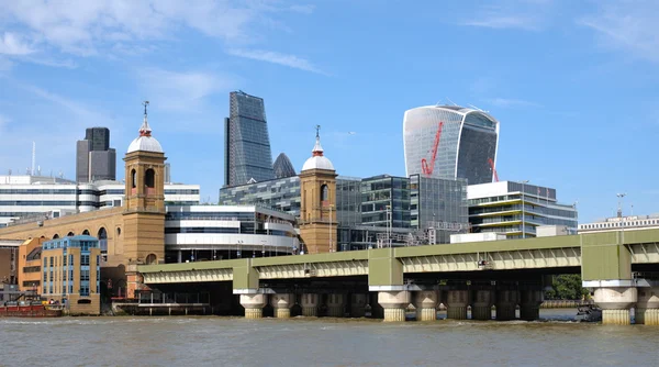 Thames Nehri'nin, London bridge — Stok fotoğraf