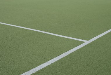 Futbol alan çapraz beyaz çizgiler