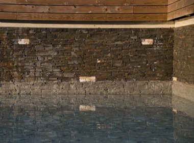 Küçük dekoratif su deposu