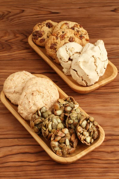 Oatmeal Cookies Walnuts Raisins Sugar Coated Pumpkin Seed Cookies Meringue — Stock Photo, Image