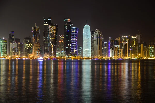 A skyline a Doha, Katar — Stock Fotó