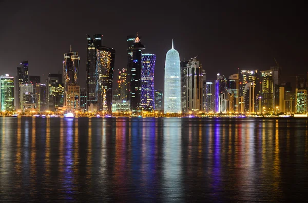 El horizonte de Doha, Qatar — Foto de Stock