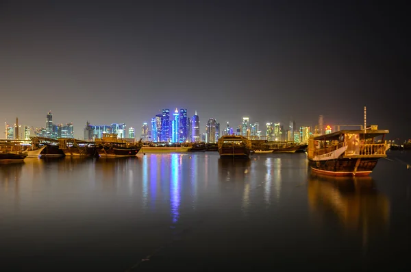 El horizonte de Doha, Qatar — Foto de Stock