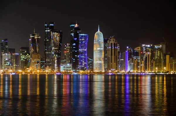 El horizonte de Doha, Qatar — Foto de Stock