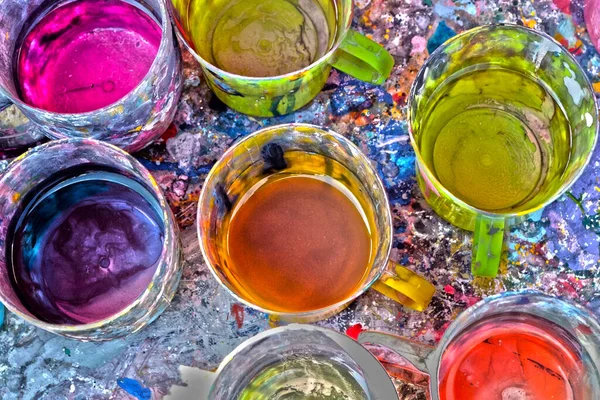 Sudaki yüksek açılı mürekkep görüntüsü