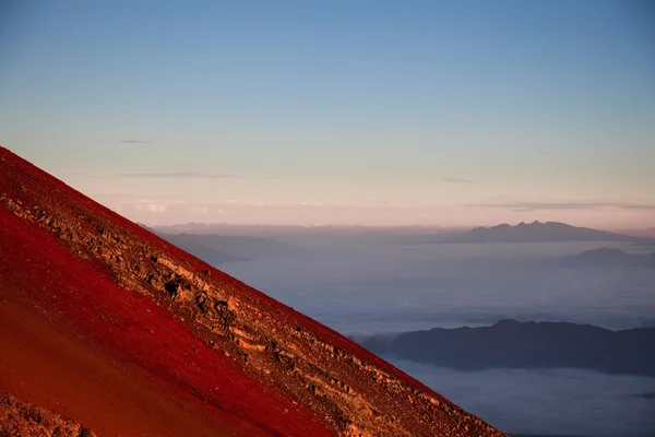 Kırmızı gönder ve fuji mountin, sinrise