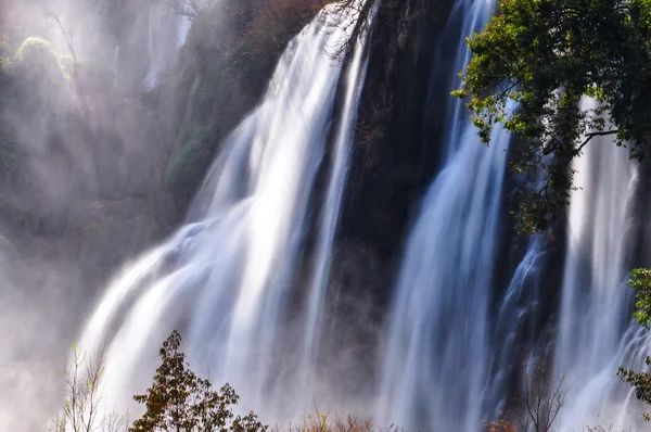 Waterfall — Stock Photo, Image