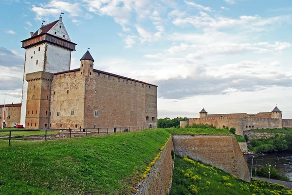 Narva城堡和Ivangorod要塞 — 图库照片
