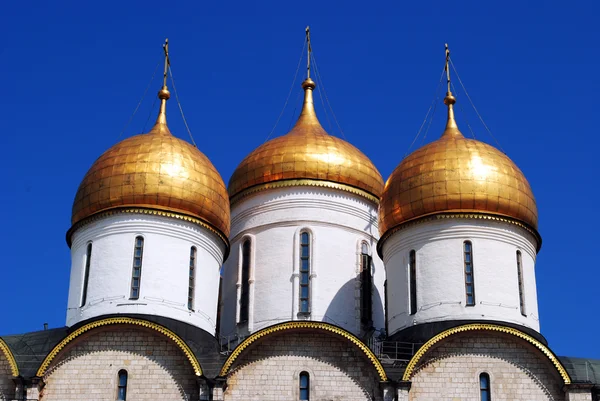 Assumption Cathedral golden domes, Moscow Kremlin — Stock Photo, Image