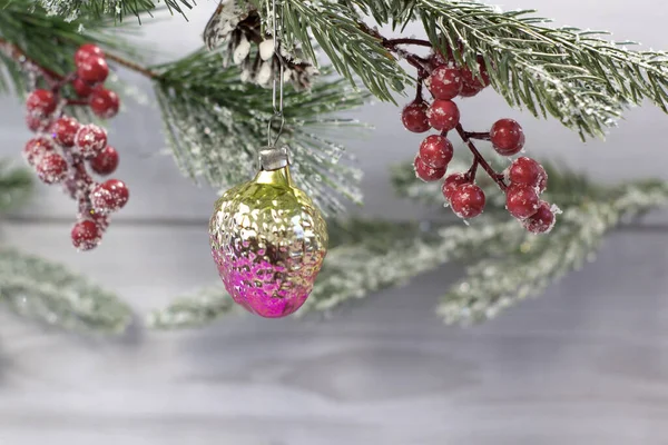 Oude Sovjet Decoratie Kerstboom Glazen Speelgoed Aardbei Close Lichte Houten — Stockfoto