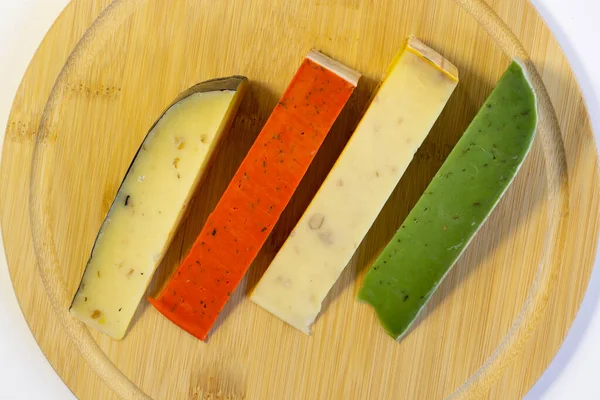 Fromage Différent Brillant Quatre Saveurs Rouge Vif Vert Fromage Hollandais — Photo