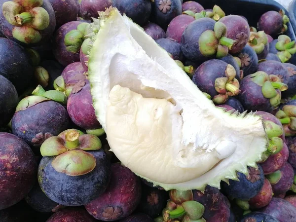 Καρποί Που Ανοίγουν Durian Και Mangosteen — Φωτογραφία Αρχείου
