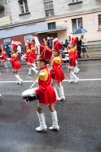 Davulcular. Ukrayna gün lise mezunları için