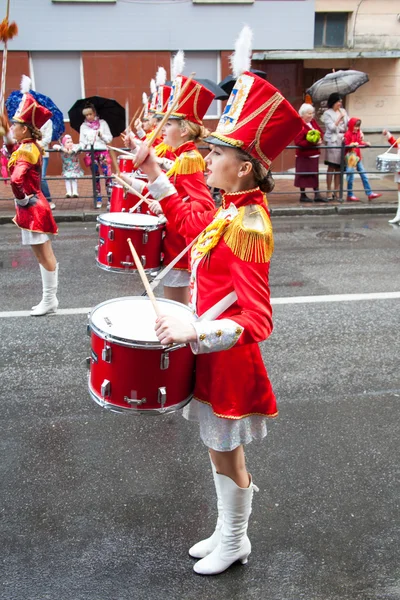 Davulcular. Ukrayna gün lise mezunları için