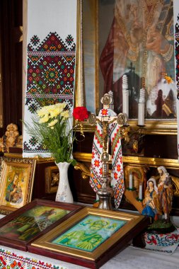 Ukrayna kilise ve çapraz tahta