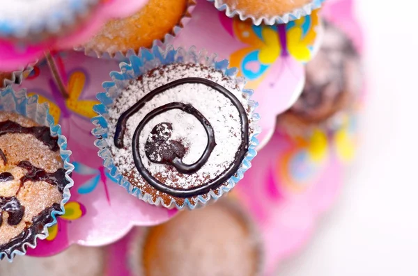 Staubkuchen unter Schokoladenglasur — Stockfoto