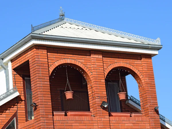 Balcone con elementi decorativi — Foto Stock