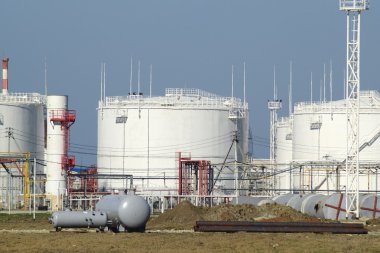 Petrol ürünleri depolama tankları