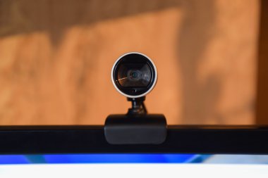 Monitöre bağlı web kameranız