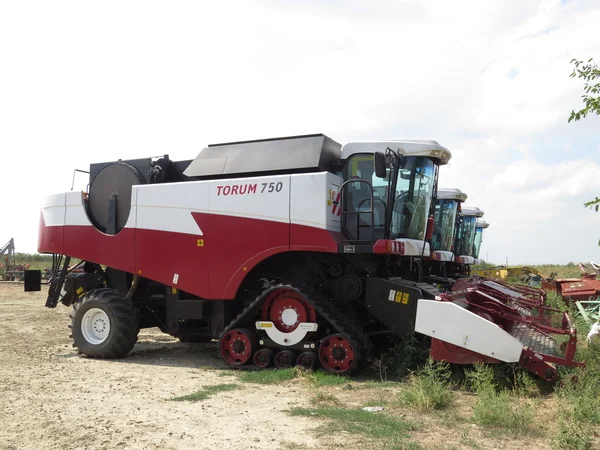 Russia Villaggio Poltavskaya Settembre 2015 Combina Mietitrebbie Torum Macchine Agricole — Foto Stock