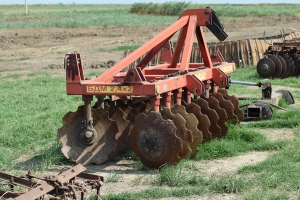 Grada Del Disco Maquinaria Agrícola Para Transformación Del Suelo Campo — Foto de Stock