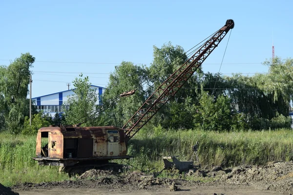 Stary Kamieniołom Pobliżu Koparki Zgarniakowej Stary Sprzęt Kopania Gruntu Kanałach — Zdjęcie stockowe