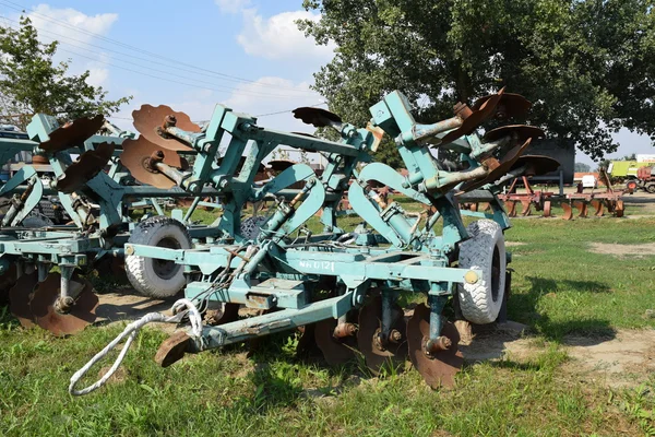 トラクター コンバインのトレーラーヒッチ 農業機械用トレーラー — ストック写真