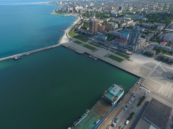 Ovansida av marina och kajen i Novorossiysk — Stockfoto