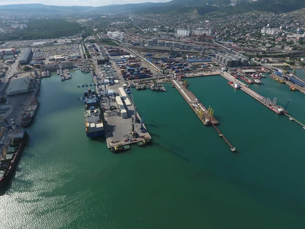 Puerto Marítimo Industrial Vista Superior Grúas Portuarias Buques Carga Barcazas — Foto de Stock