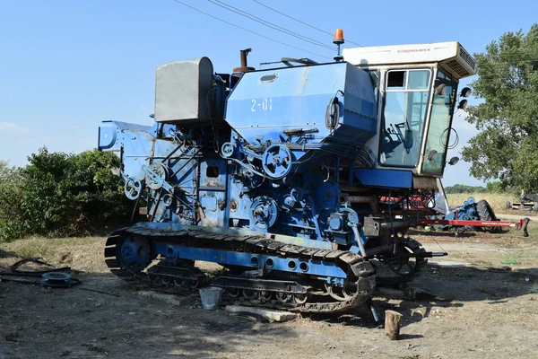 Combine Harvester Agricultural Machinery Harvesting Fields — Stock Photo, Image