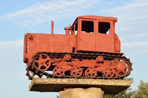 Agricultural Machinery Monument Old Diesel Tractor — Stock Photo, Image