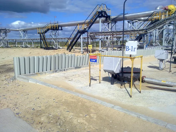 Campo Petróleo Equipamento Artesanato Sibéria Ocidental Projetos Ferro Tubos — Fotografia de Stock