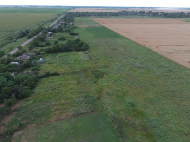 Üstten Görünüm kasaba Köyü Elitnyy. Sokak ve evler.