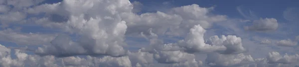 Paisagem Celestial Com Nuvens Cúmulo Nuvens Céu — Fotografia de Stock