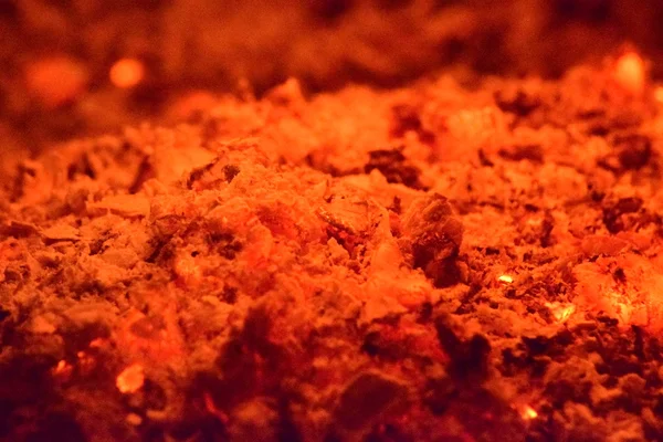 Des Charbons Chauds Dans Cuisinière Rouge Brûlé Chauffant Arbre Particules — Photo