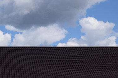 Çatı metal levhaları. Modern çatı malzemesi türleri.