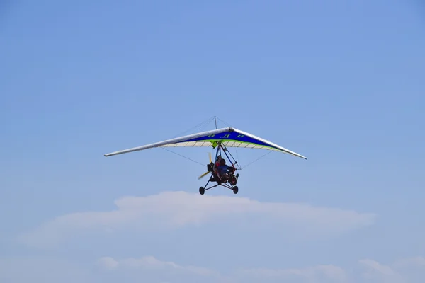 Russie Veselovka Septembre 2016 Trike Volant Dans Ciel Avec Deux — Photo