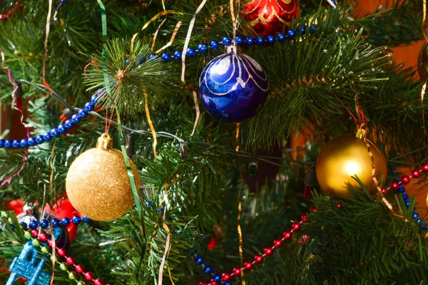 Brinquedos Natal Ornamentos Árvore Natal Ouropel Bolas Brinquedos Decorados Abeto — Fotografia de Stock
