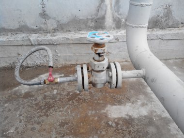 Boru hattında mandalı