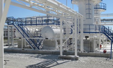 Alkali arıtma benzin ve gaz blok.