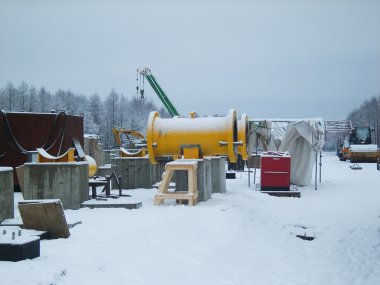 Boru hattı inşaatı platformu. Booster pompa istasyonu