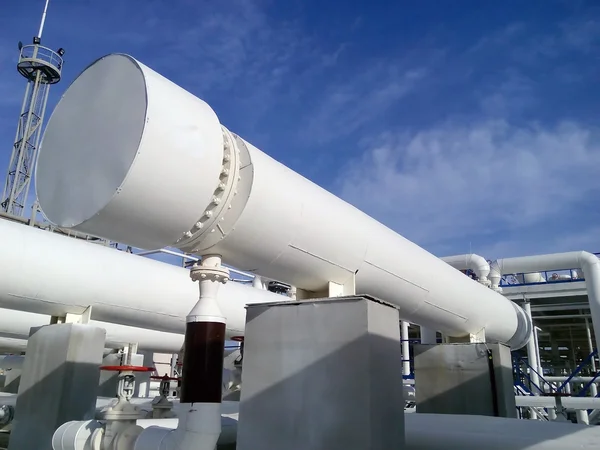 Intercambiadores de calor en una refinería — Foto de Stock