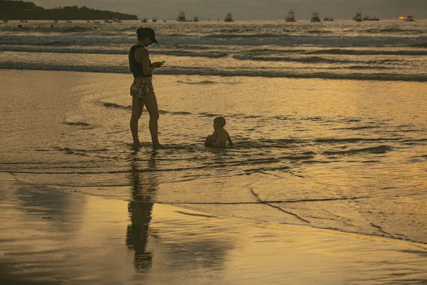 Силуэт Закате Пляже Тамариндо Коста Рика — стоковое фото