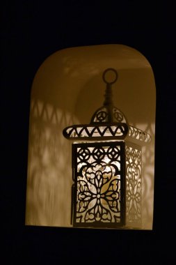 Kaliteli fener ışığı konfor ve ruh hali yaratır