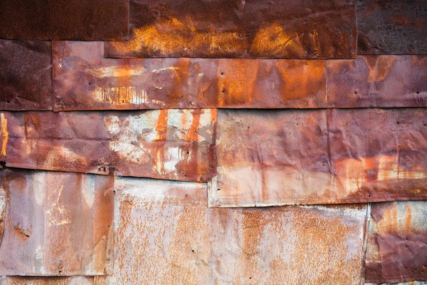 eski paslı demir çarşaf ve kalay