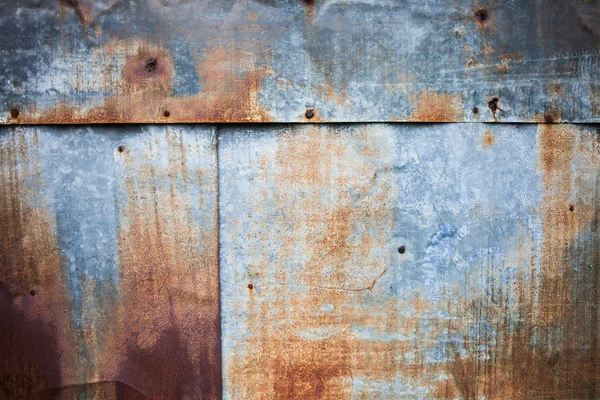 Eski paslı demir çarşaf ve kalay — Stok fotoğraf