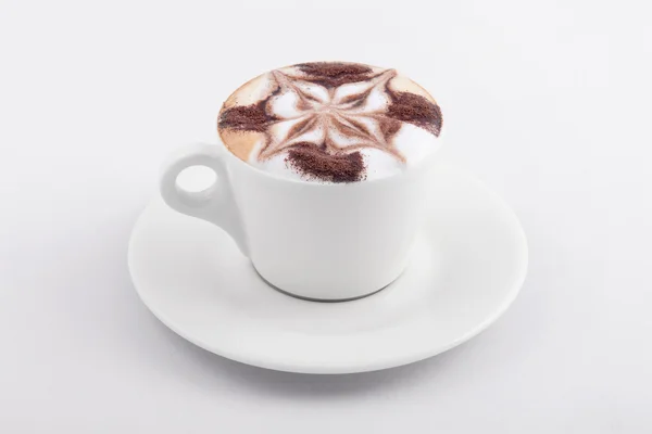 cappucino bardak beyaz zemin üzerine