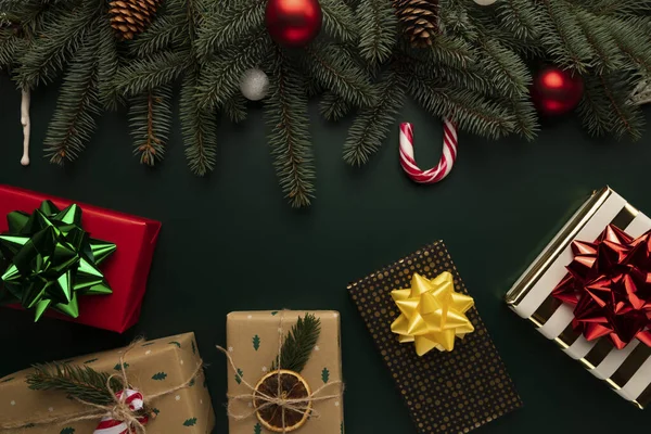 Masada Noel hediyeleri var..
